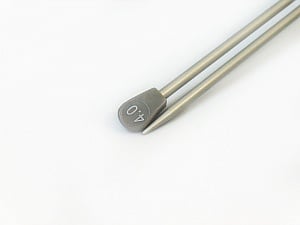 4 mm (US 6) A set of 2 knitting needles. Length: 35 cm (14&). 4 mm (US 6) Brand SKC, Yarn Thickness Other, acs-35