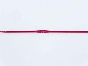 2.5 mm (US 1) 1 Crochet Hook. Length: 15 cm (6&). 2.5 mm(US C/2) Brand Ice Yarns, acs-1430