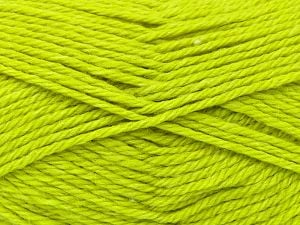 Composition 50% Superwash Wool, 25% Bambou, 25% Polyamide, Pistachio Green, Brand Ice Yarns, fnt2-77988
