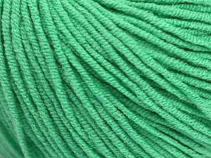 Composition 50% Acrylique, 50% Coton, Brand Ice Yarns, Emerald Green, Yarn Thickness 3 Light DK, Light, Worsted, fnt2-43837
