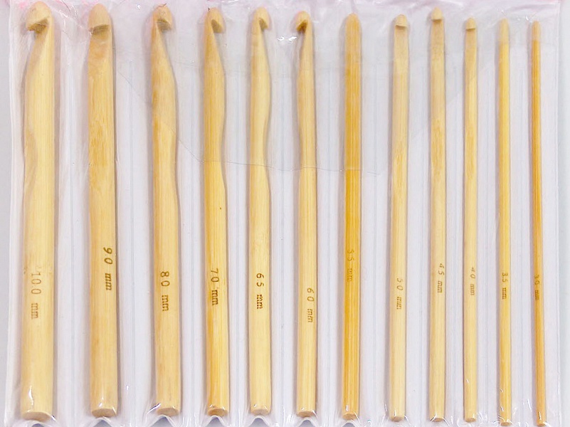 12 Sizes Bamboo Crochet Hook Set at Ice Yarns Online Yarn Store